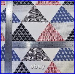 LL410t White Black Light Grey Blue Red Geometric Traingle 3D Box Cushion Cover